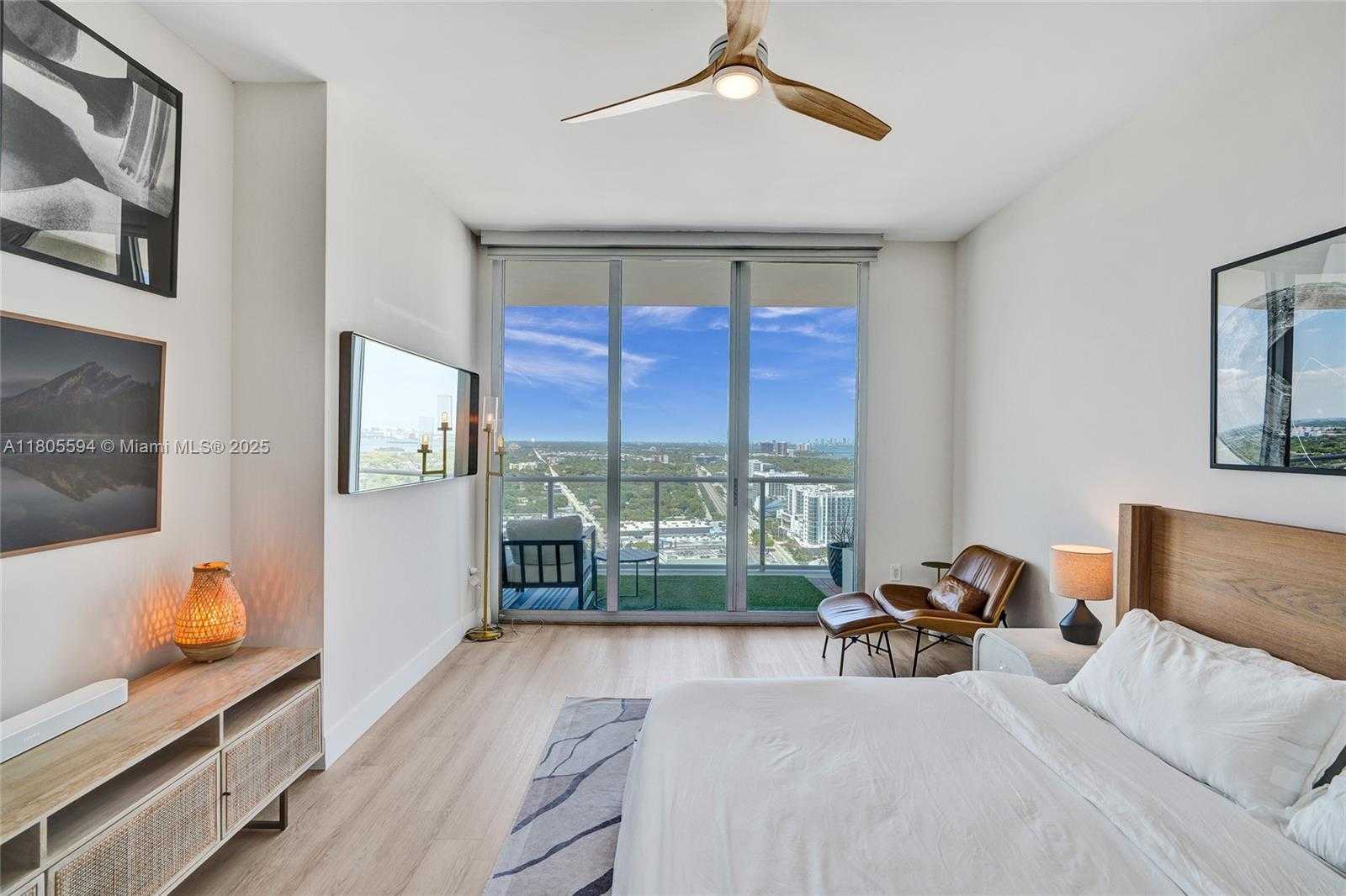 Small Image of 3470 EAST COAST AVE #H2704, Miami Number 24