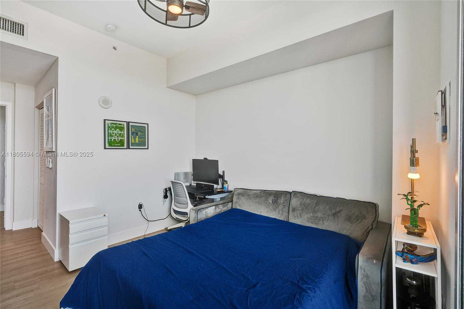 Small Image of 3470 EAST COAST AVE #H2704, Miami Number 31