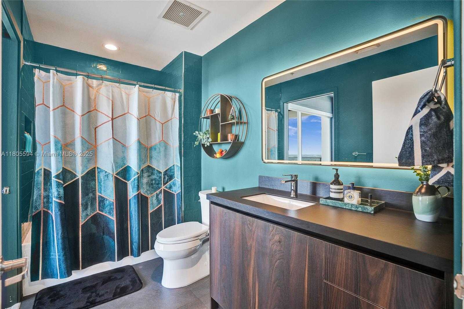 Small Image of 3470 EAST COAST AVE #H2704, Miami Number 33