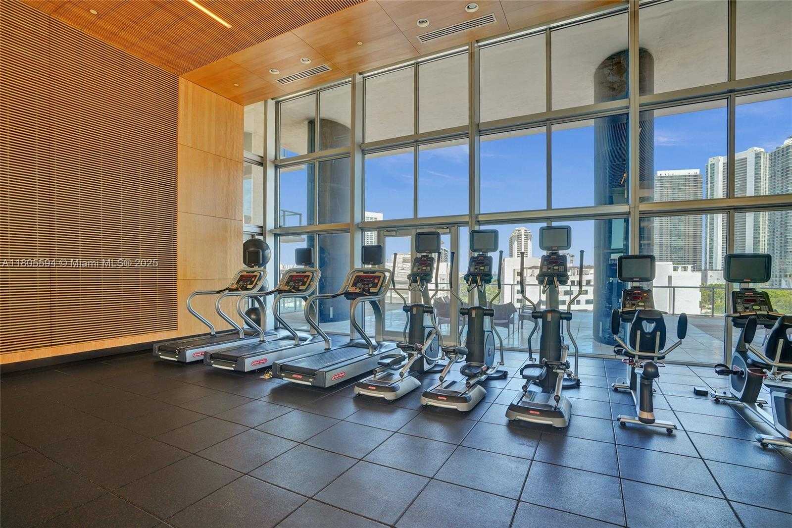 Small Image of 3470 EAST COAST AVE #H2704, Miami Number 43