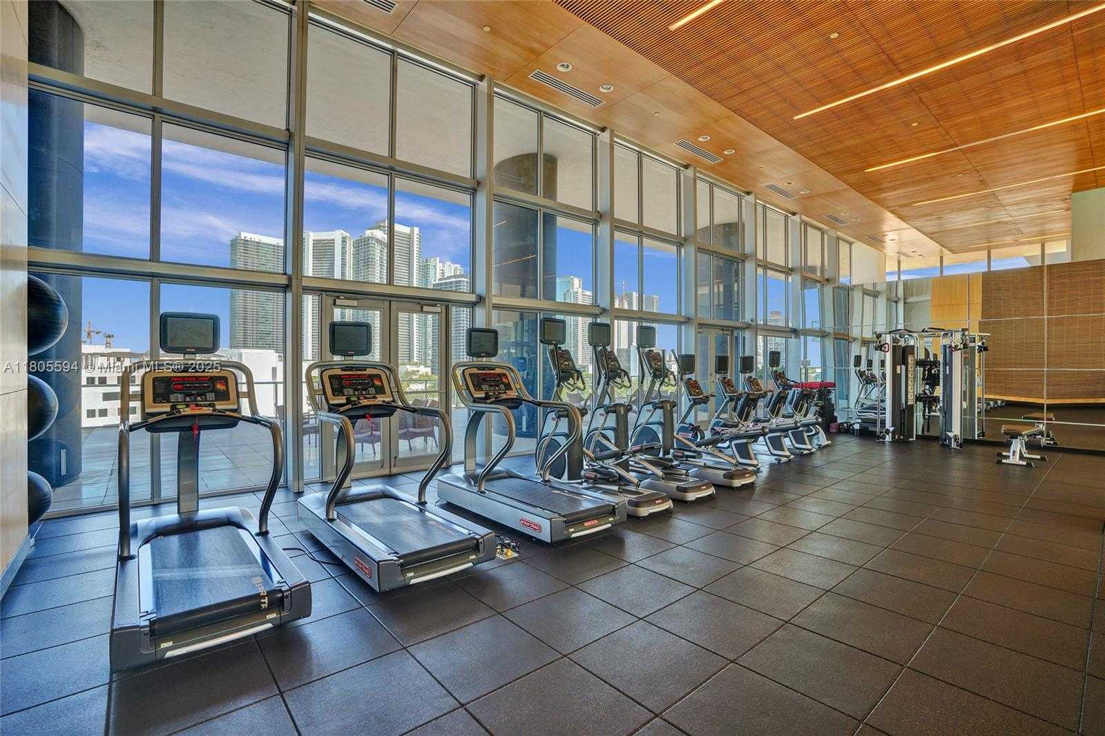 Small Image of 3470 EAST COAST AVE #H2704, Miami Number 44