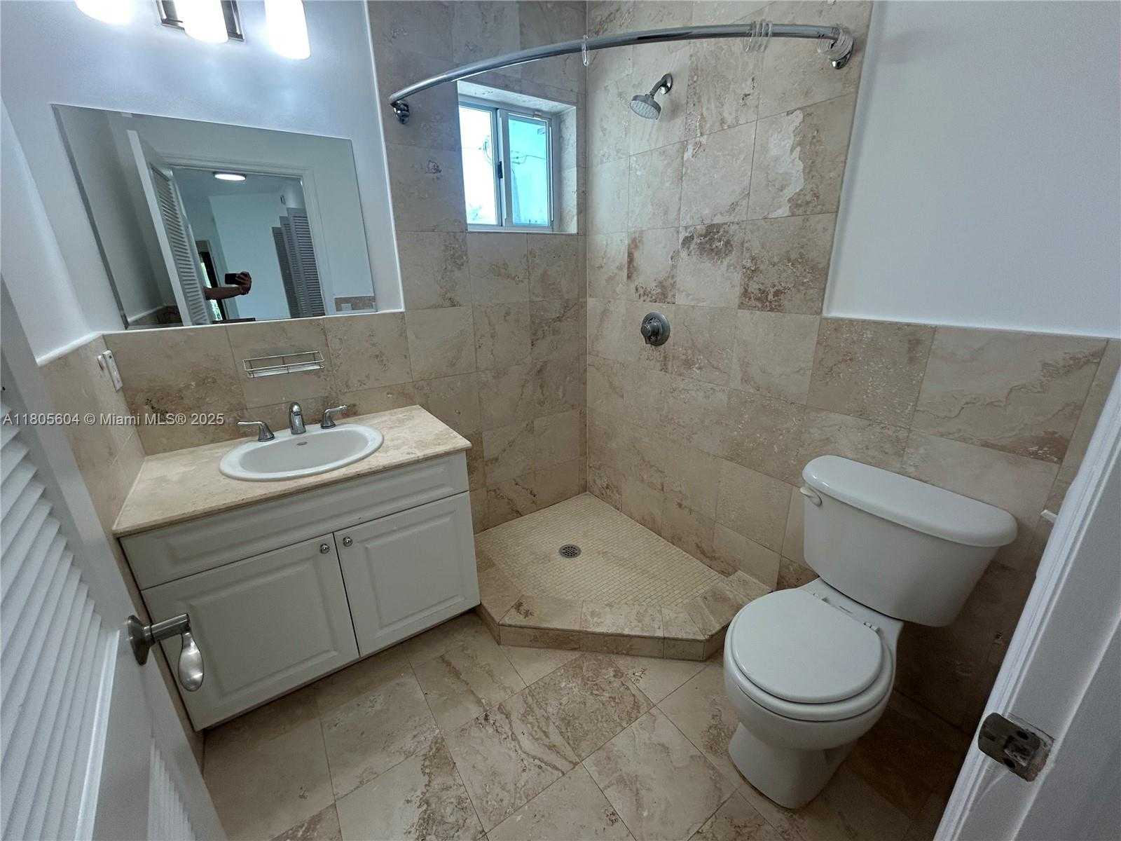 Small Image of 3144 NEW YORK ST #3144, Miami Number 24