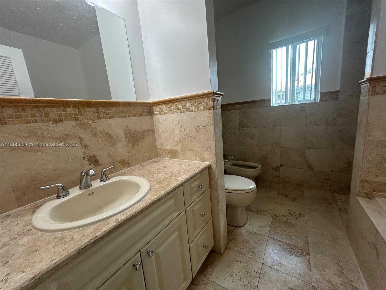 Small Image of 3144 NEW YORK ST #3144, Miami Number 28