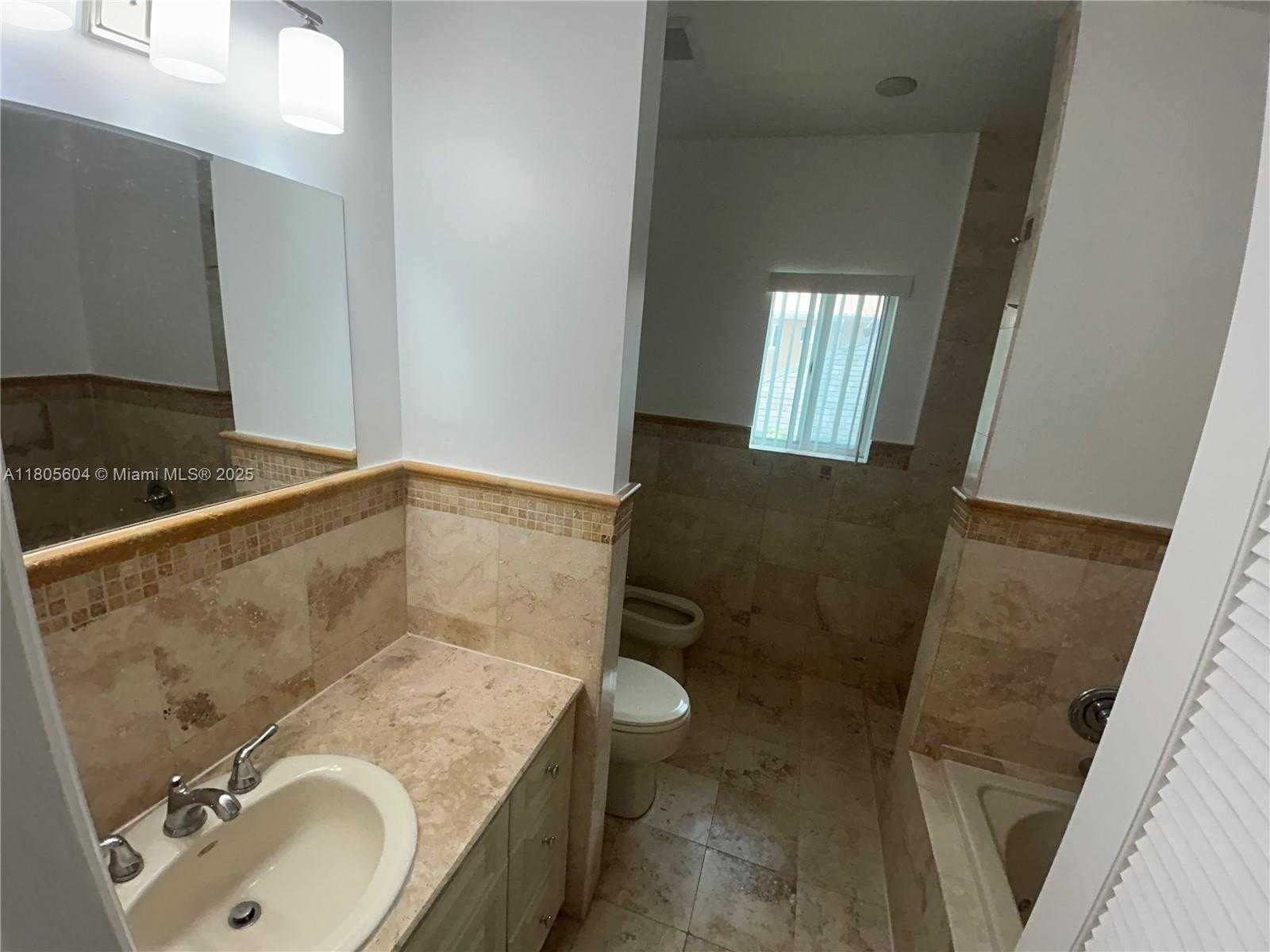 Small Image of 3144 NEW YORK ST #3144, Miami Number 29