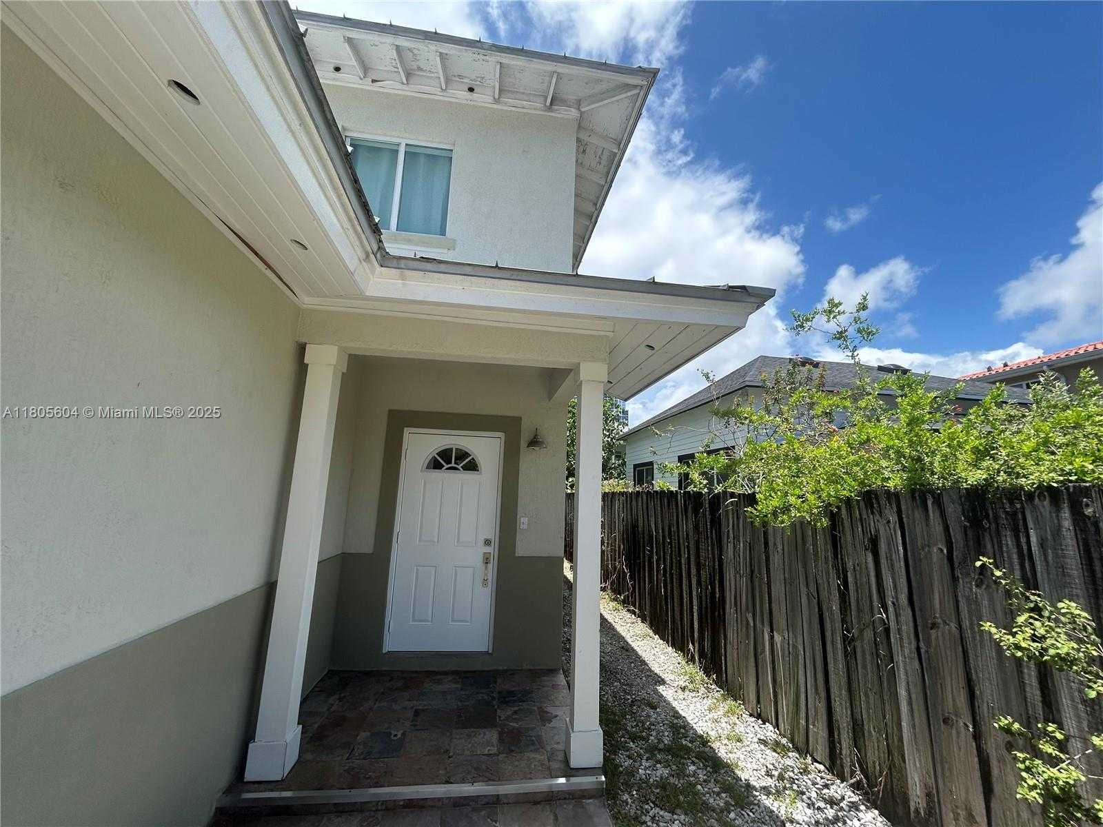 Small Image of 3144 NEW YORK ST #3144, Miami Number 3