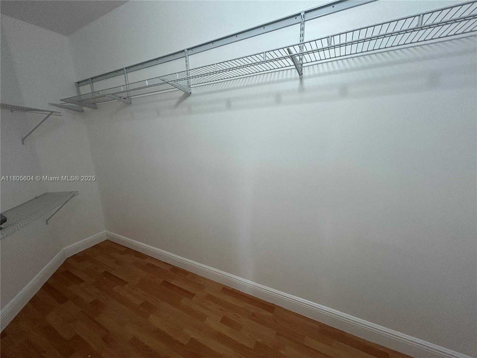 Small Image of 3144 NEW YORK ST #3144, Miami Number 30