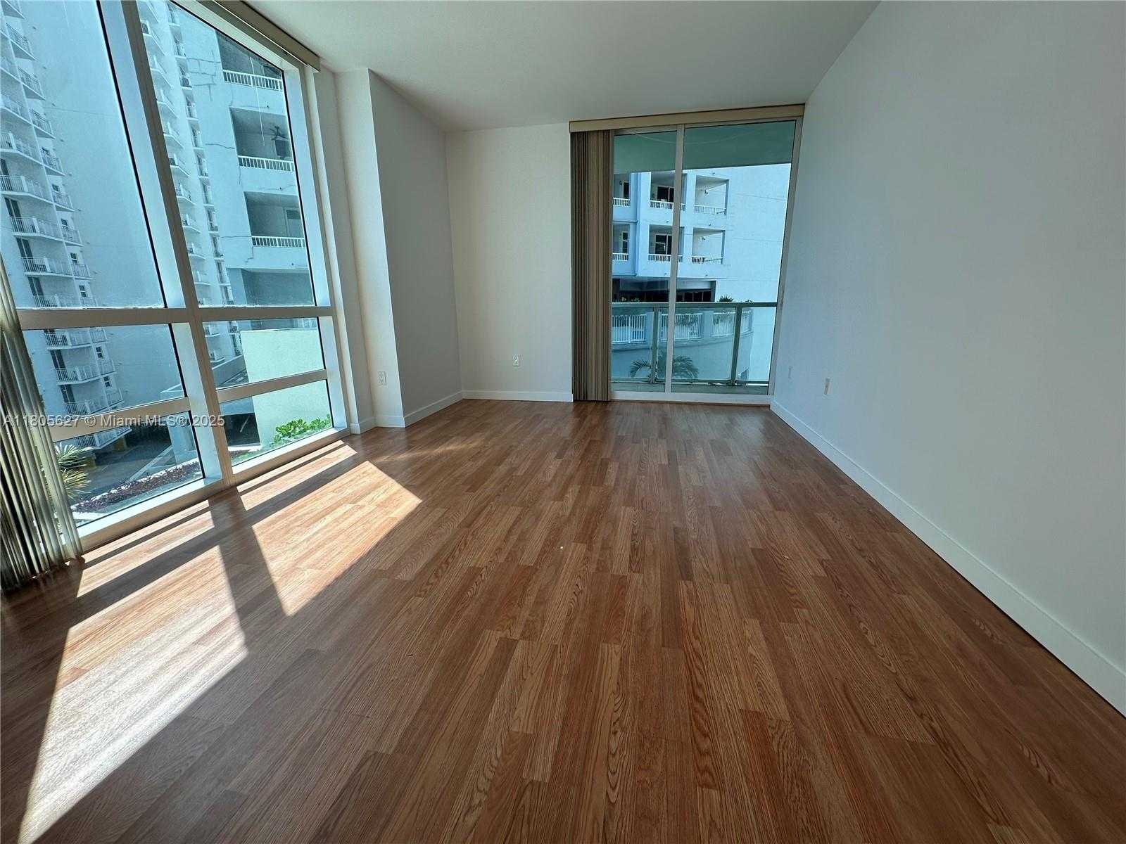Small Image of 218 SOUTH EAST 14TH ST #908, Miami Number 2