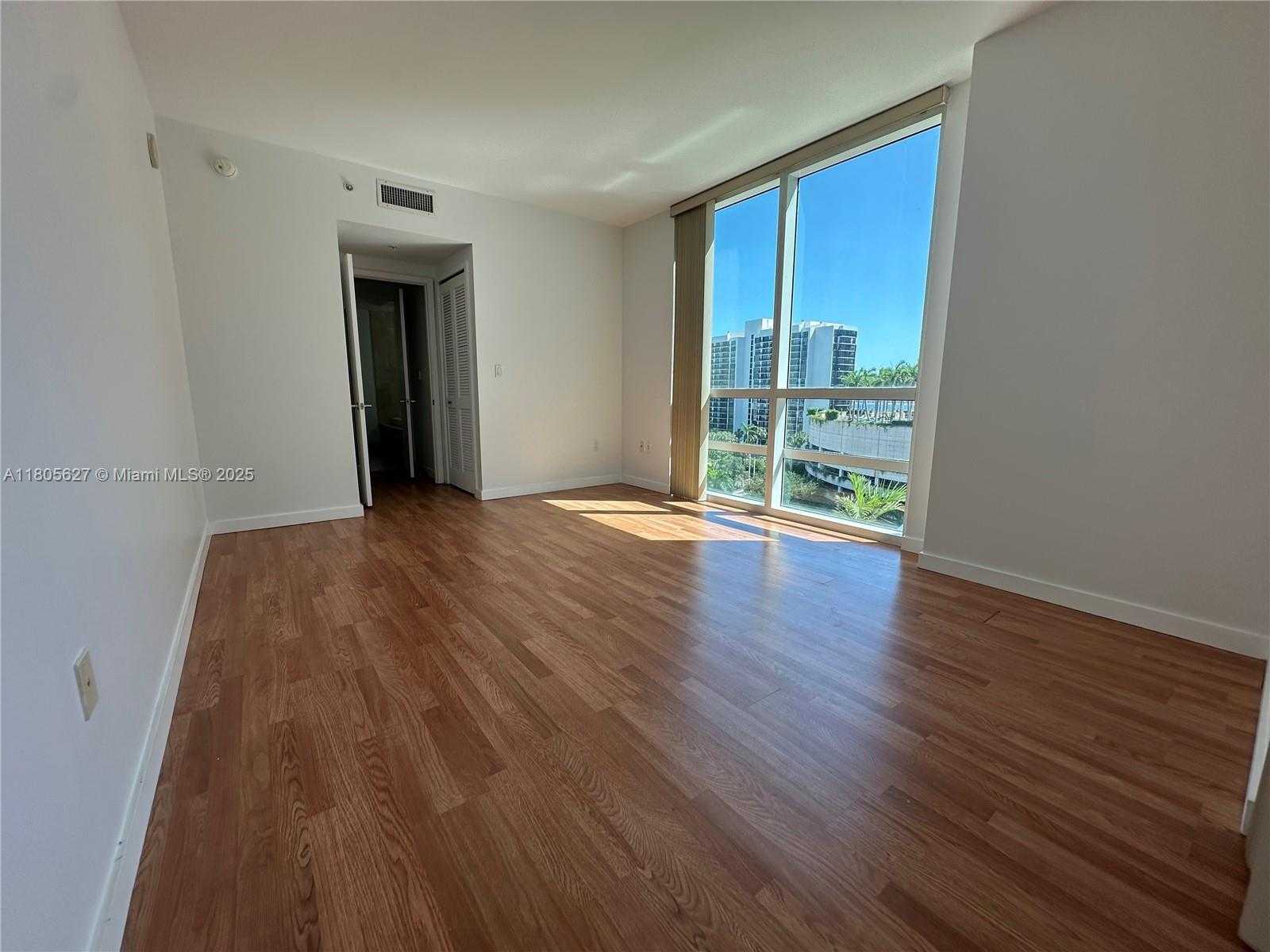 Small Image of 218 SOUTH EAST 14TH ST #908, Miami Number 5