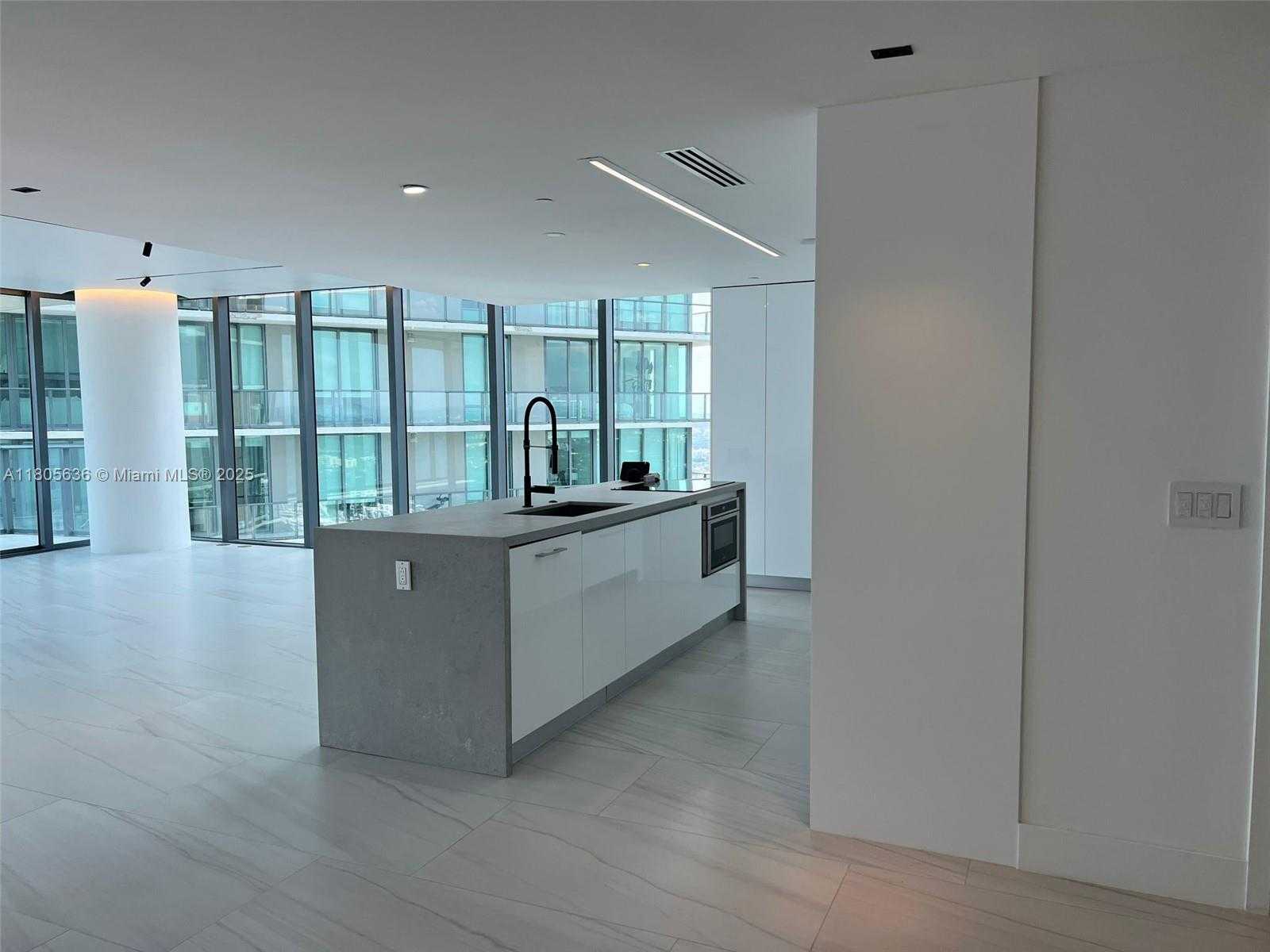 Small Image of 650 NORTH EAST 32ND ST #4201, Miami Number 18