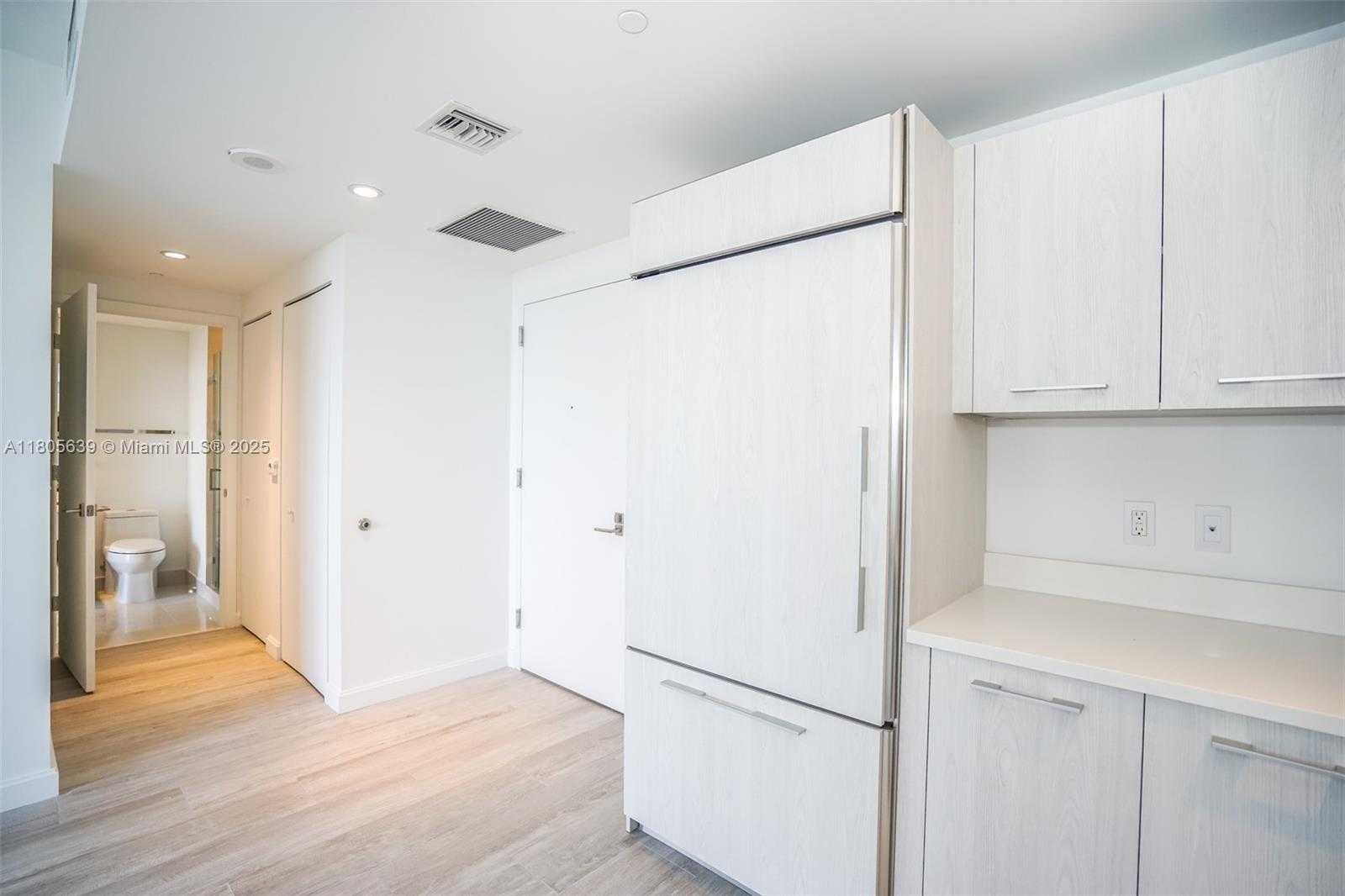 Small Image of 55 #2907, Miami Number 6