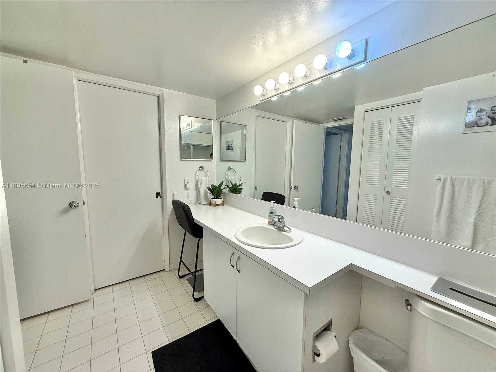 Small Image of 19701 EAST COUNTRY CLUB DR #5405, Aventura Number 16