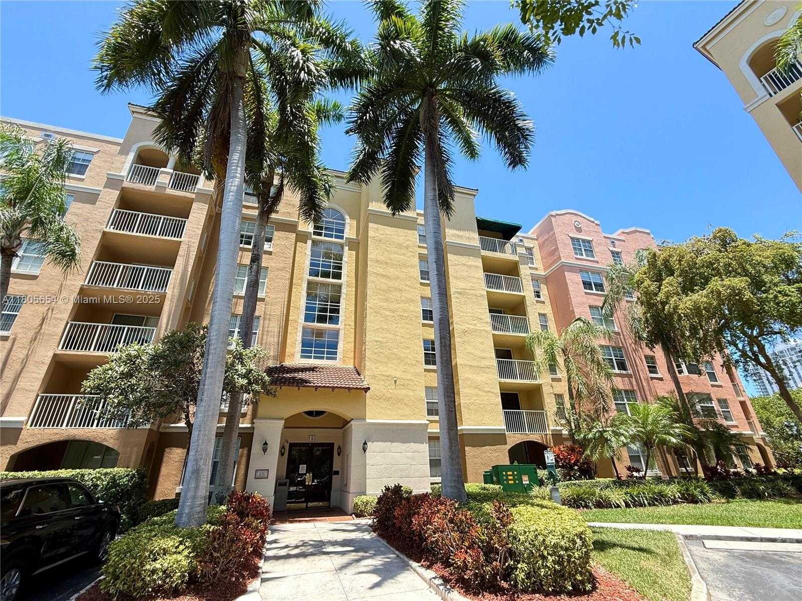 Small Image of 19701 EAST COUNTRY CLUB DR #5405, Aventura Number 19