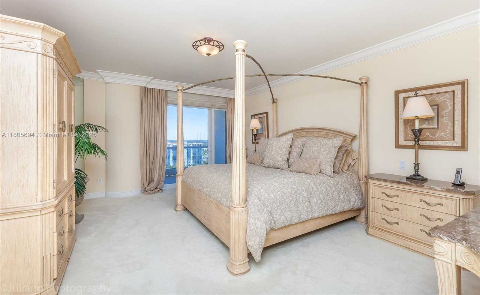 Small Image of 7000 ISLAND BLVD #2504, Aventura Number 17