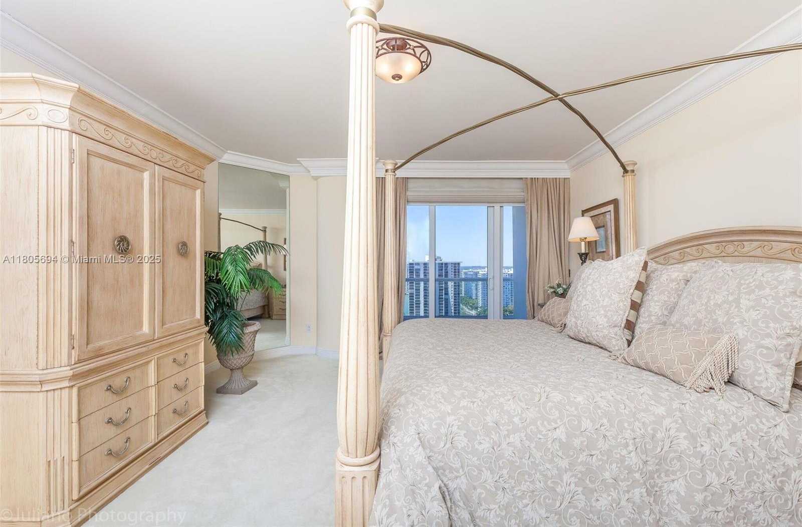 Small Image of 7000 ISLAND BLVD #2504, Aventura Number 18