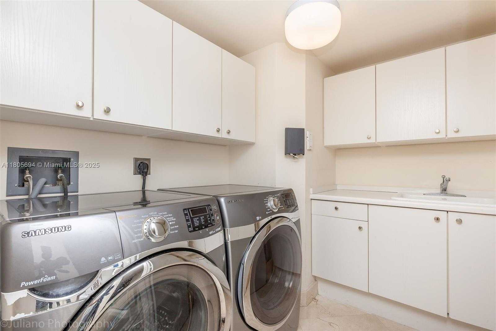 Small Image of 7000 ISLAND BLVD #2504, Aventura Number 22