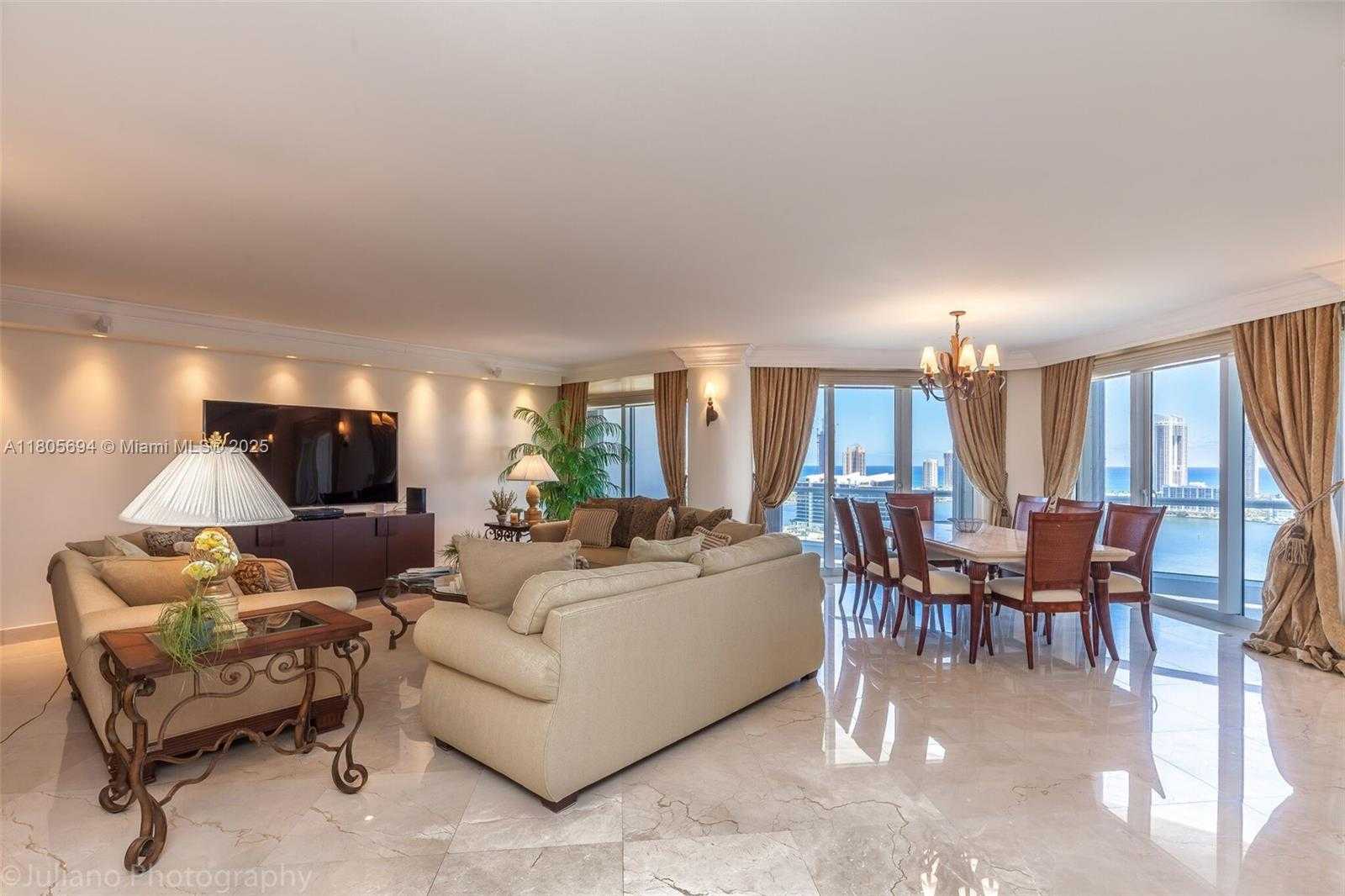 Small Image of 7000 ISLAND BLVD #2504, Aventura Number 27
