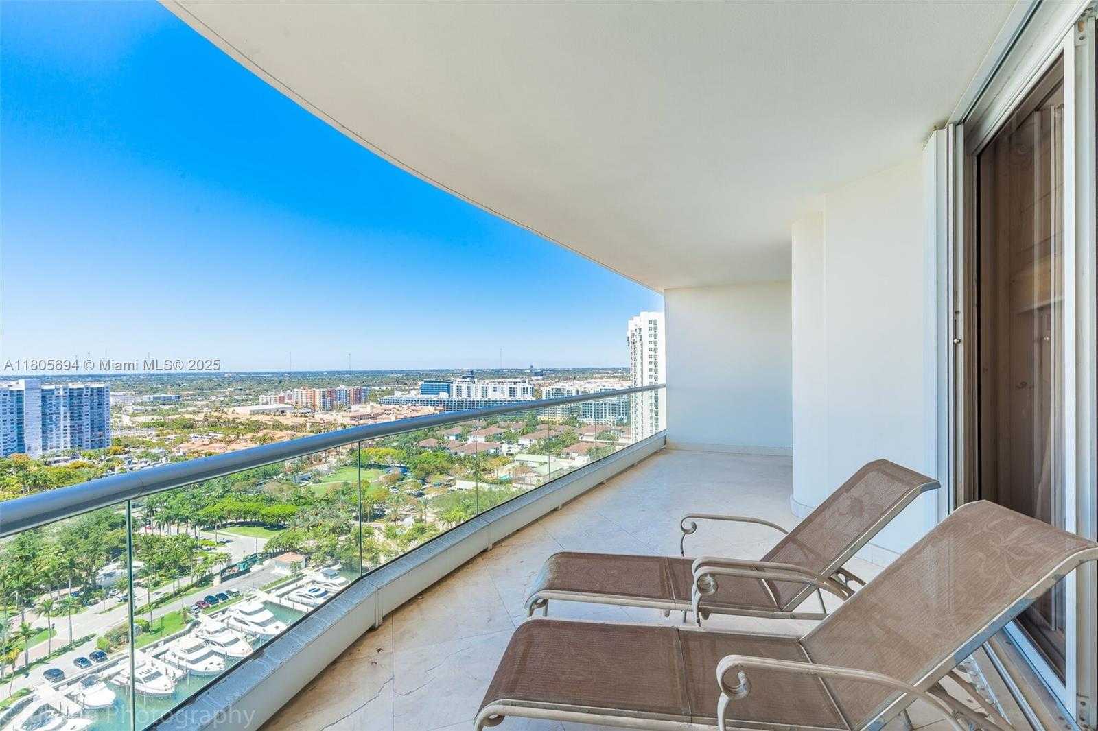 Small Image of 7000 ISLAND BLVD #2504, Aventura Number 5