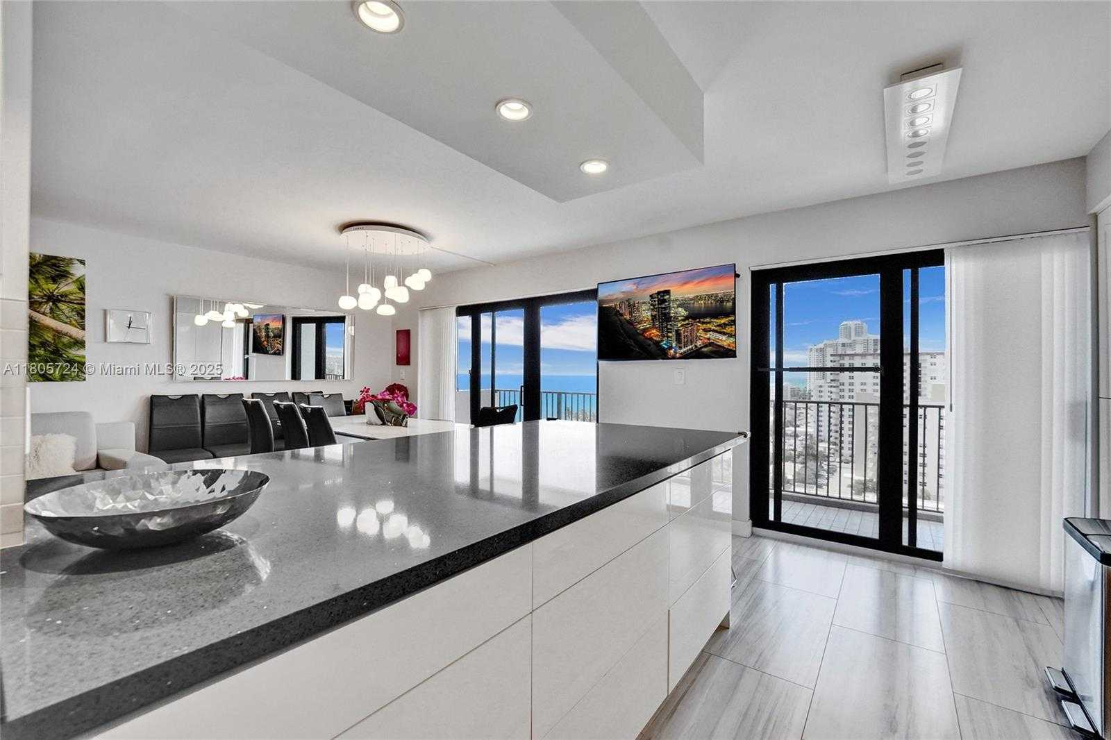 Small Image of 1201 SOUTH OCEAN DR #1408S, Hollywood Number 15