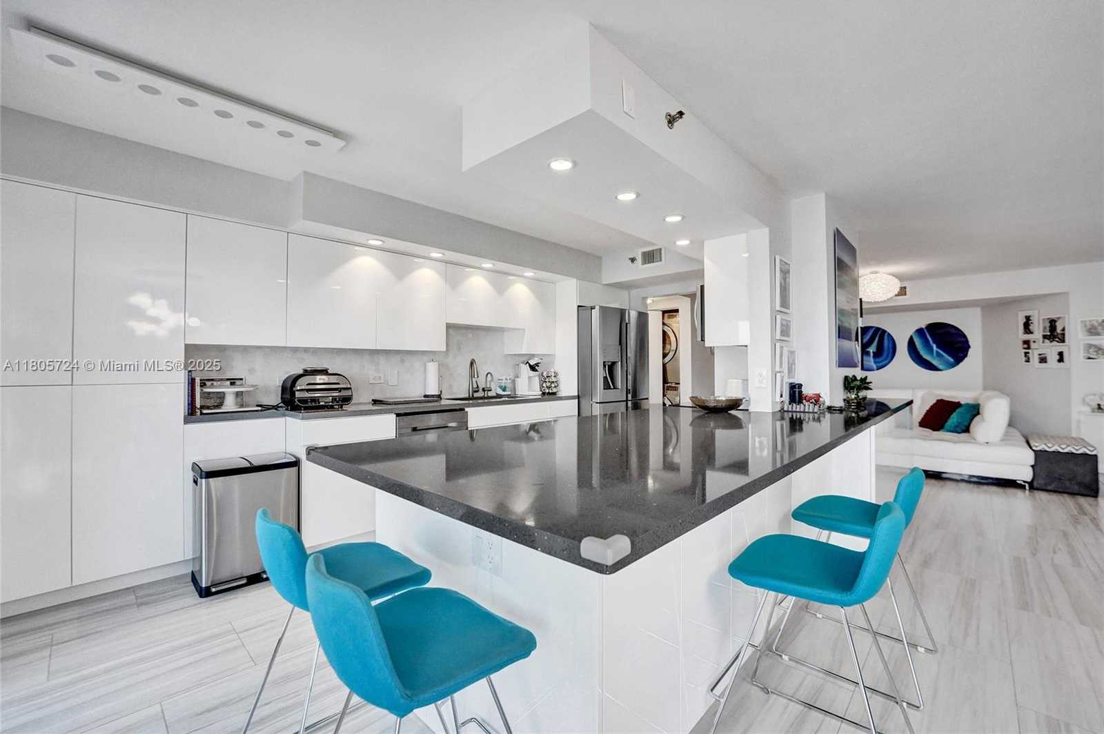 Small Image of 1201 SOUTH OCEAN DR #1408S, Hollywood Number 4