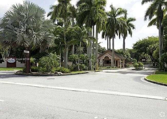 Small Image of 9277 SOUTH WEST 138TH PL #9277, Miami Number 4