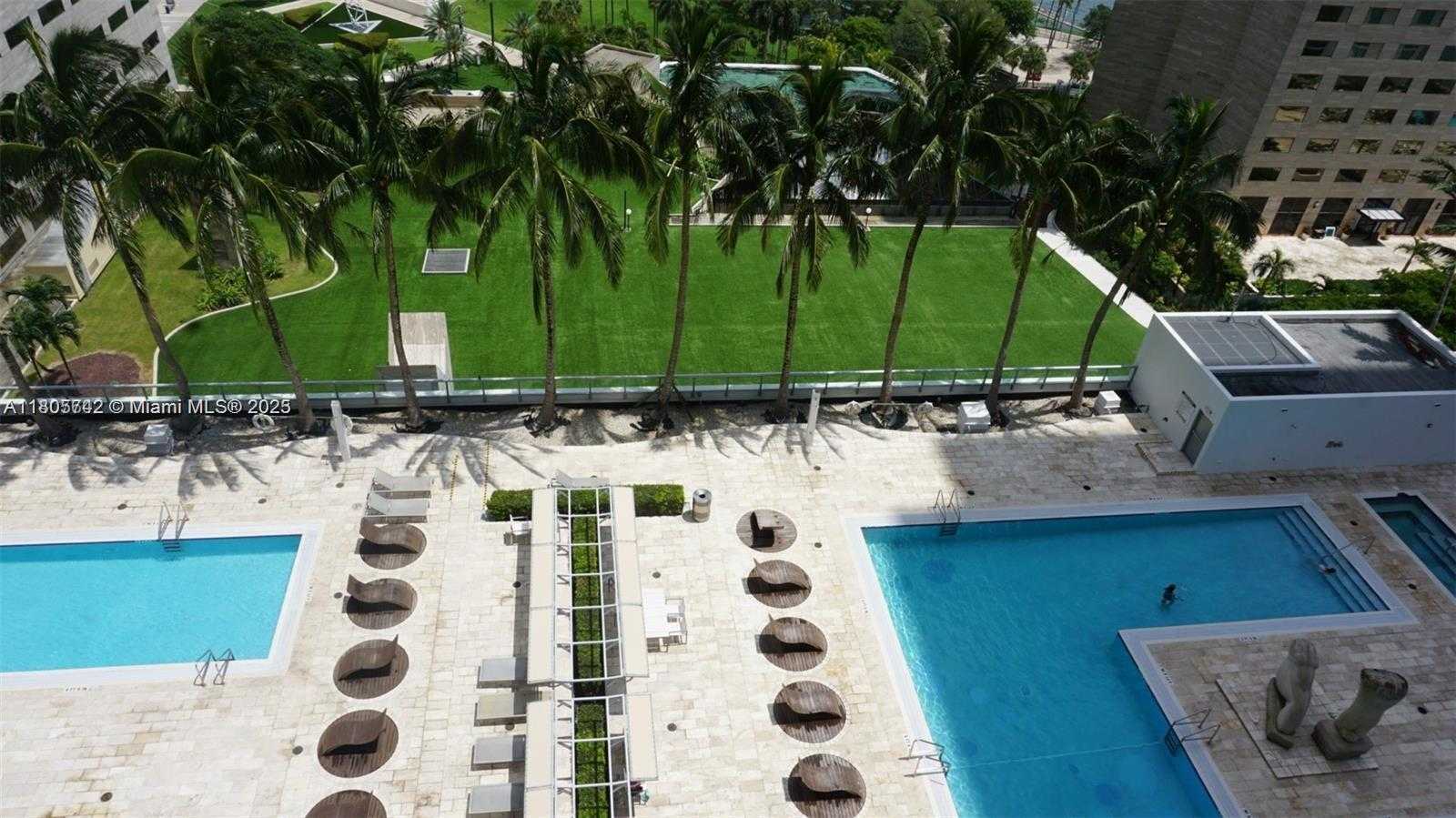 Small Image of 325 SOUTH BISCAYNE BLVD #2022, Miami Number 12