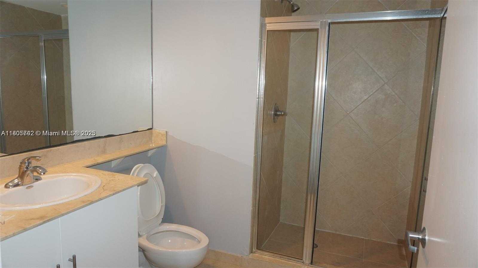 Small Image of 325 SOUTH BISCAYNE BLVD #2022, Miami Number 7