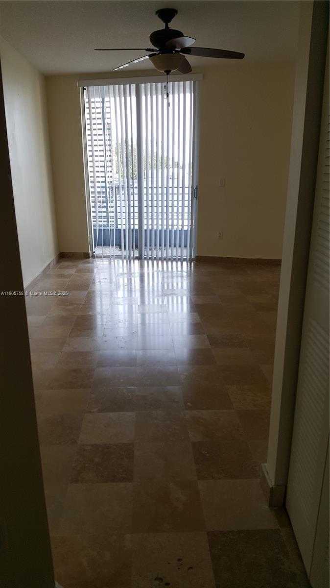 Small Image of 3339 VIRGINIA ST #401, Miami Number 10