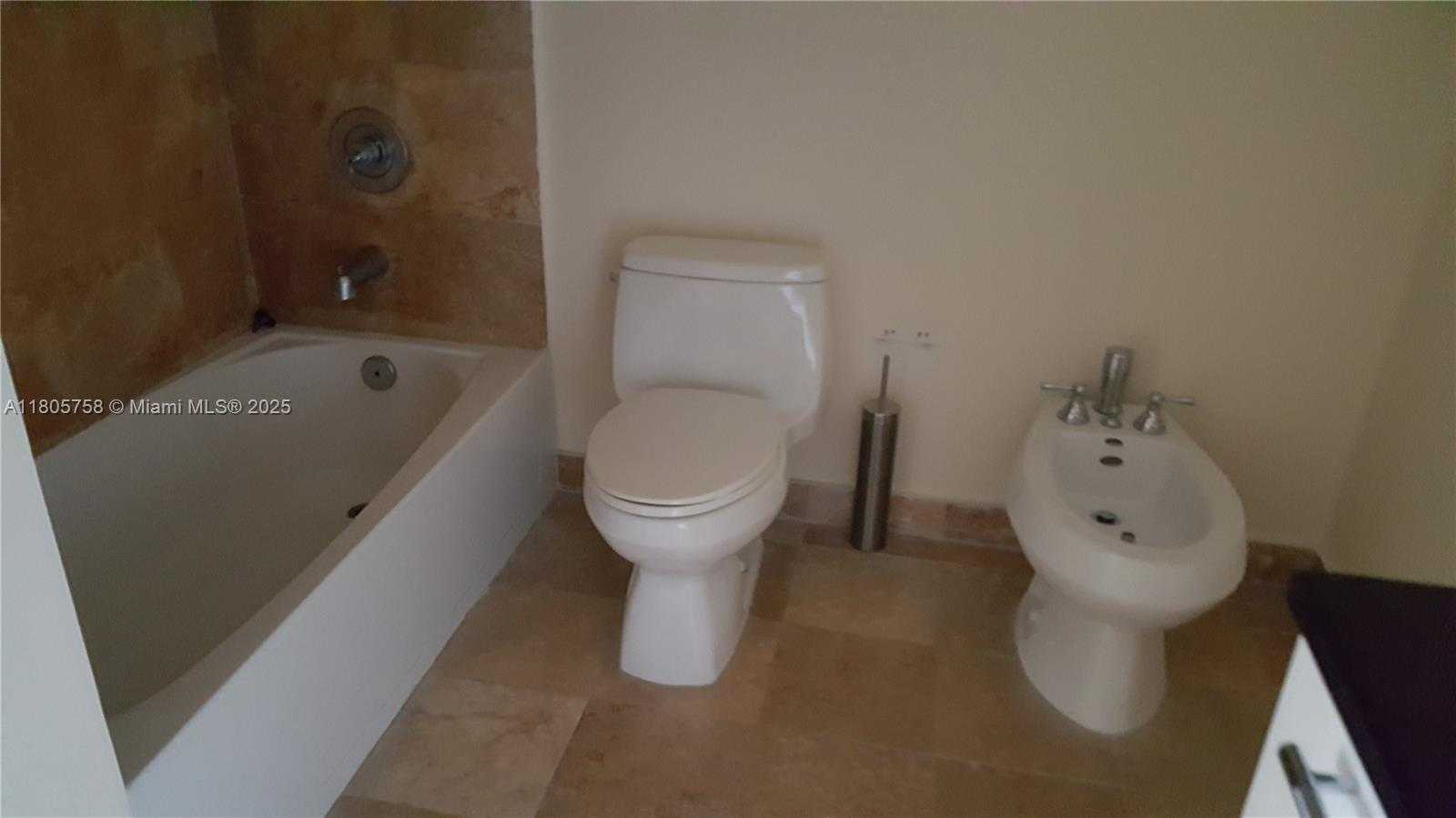 Small Image of 3339 VIRGINIA ST #401, Miami Number 11