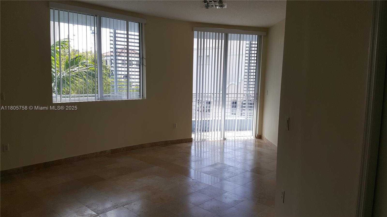 Small Image of 3339 VIRGINIA ST #401, Miami Number 7