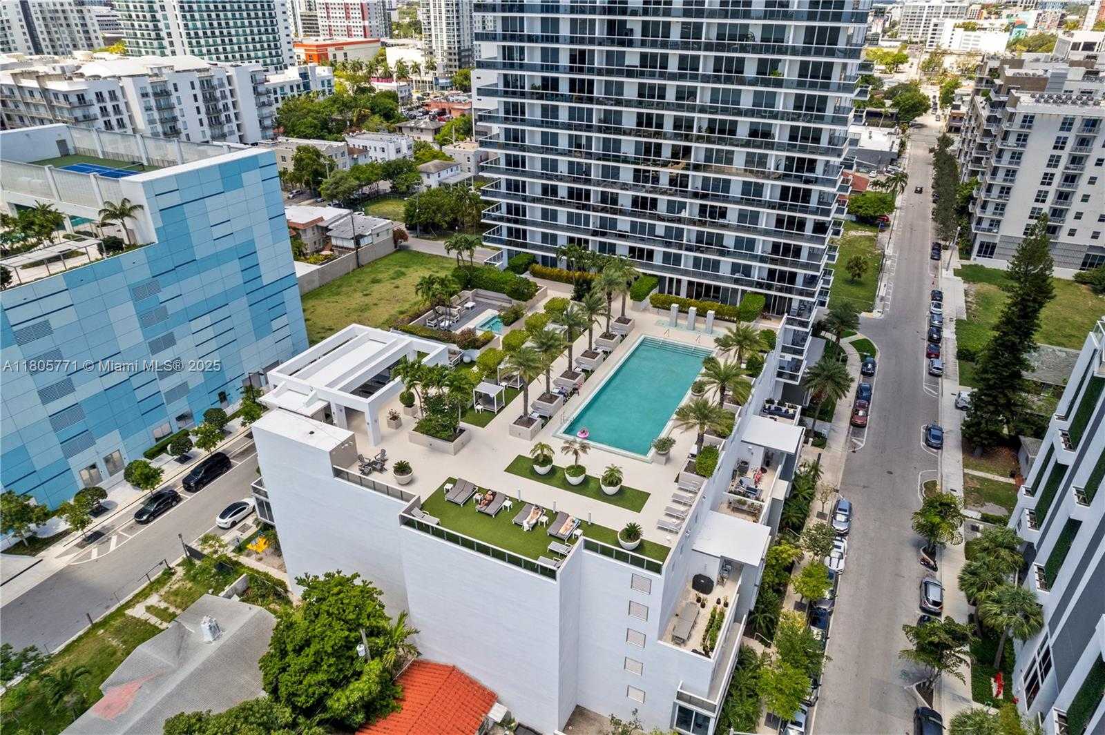 Small Image of 600 NORTH EAST 27TH ST #TH103, Miami Number 2