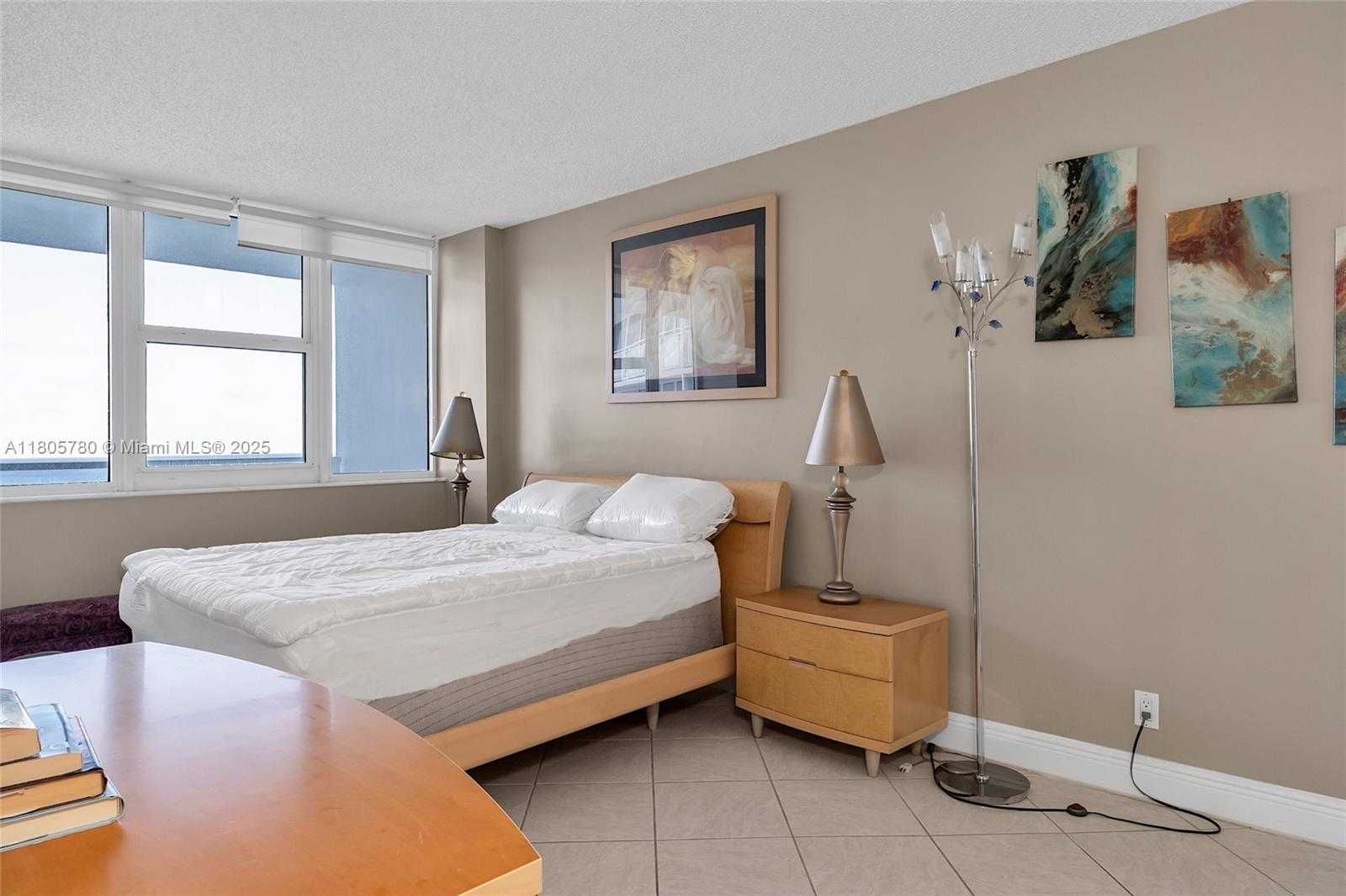 Small Image of 2030 SOUTH OCEAN DR #2116, Hallandale Beach Number 27