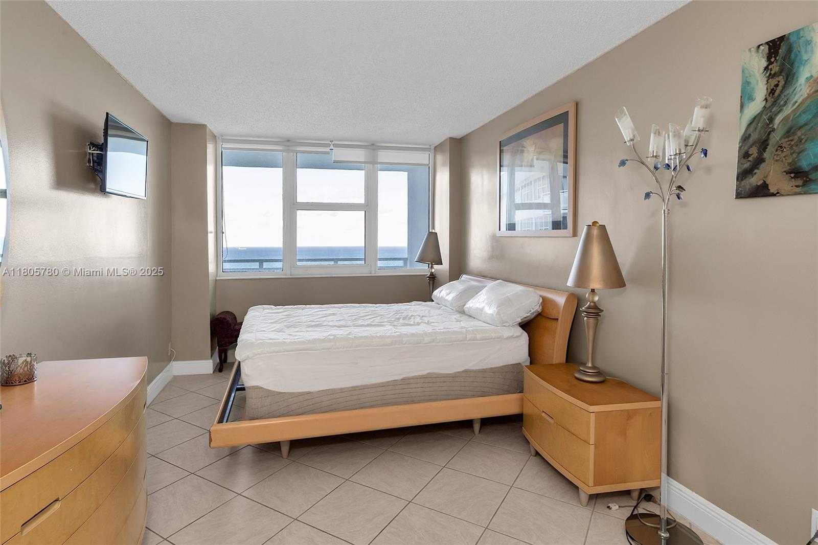 Small Image of 2030 SOUTH OCEAN DR #2116, Hallandale Beach Number 29