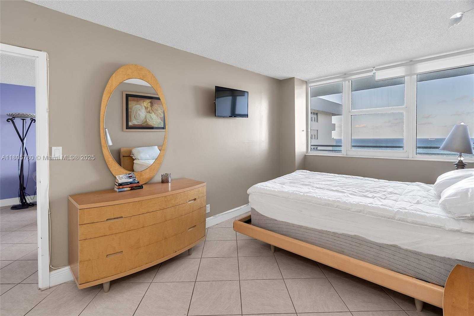 Small Image of 2030 SOUTH OCEAN DR #2116, Hallandale Beach Number 30