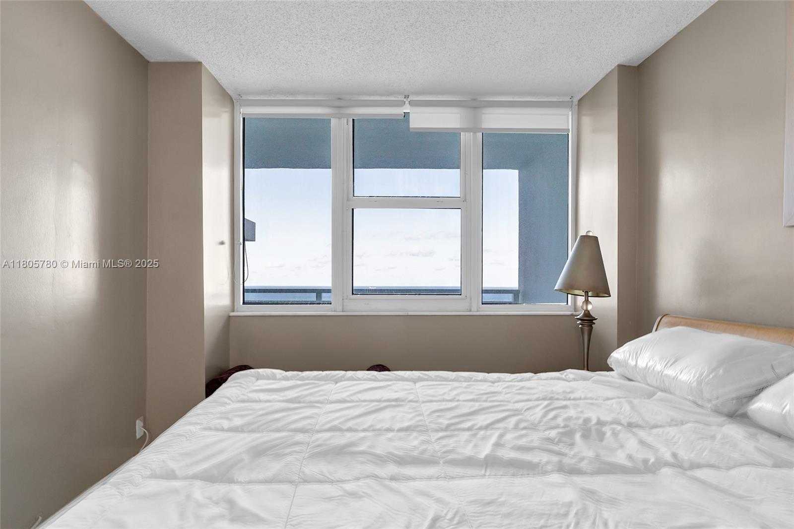 Small Image of 2030 SOUTH OCEAN DR #2116, Hallandale Beach Number 31