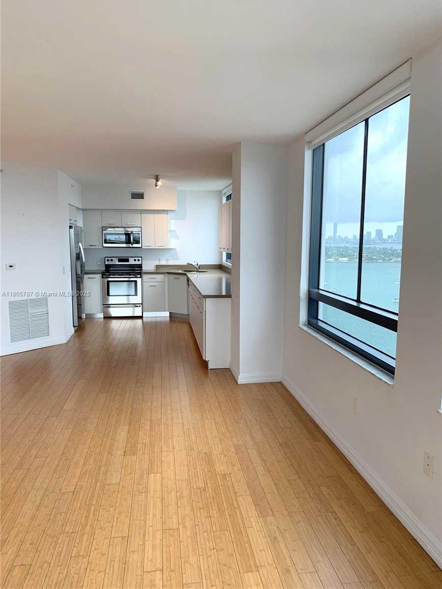 Small Image of 1330 WEST AVE #2207, Miami Beach Number 5