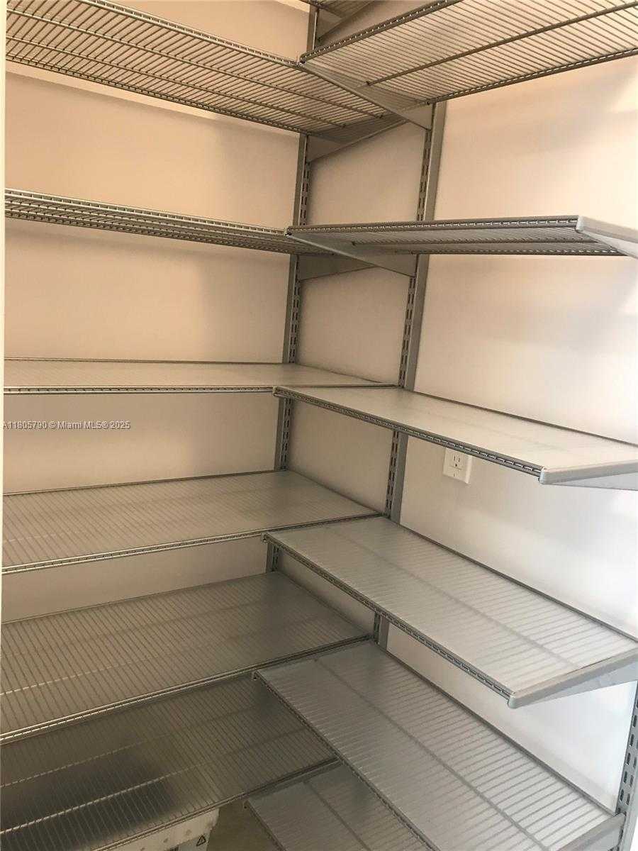 Imagen de Pequeño Objeto
