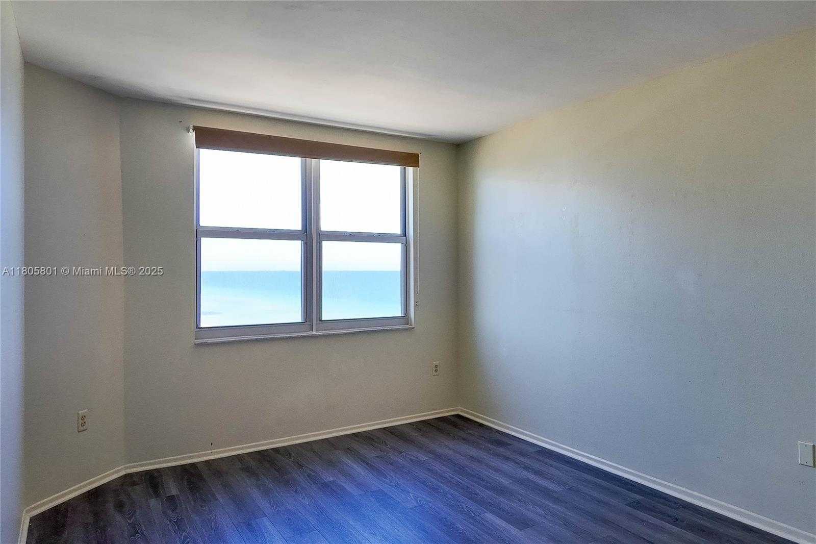 Small Image of 1950 SOUTH OCEAN DR #12K, Hallandale Beach Number 11