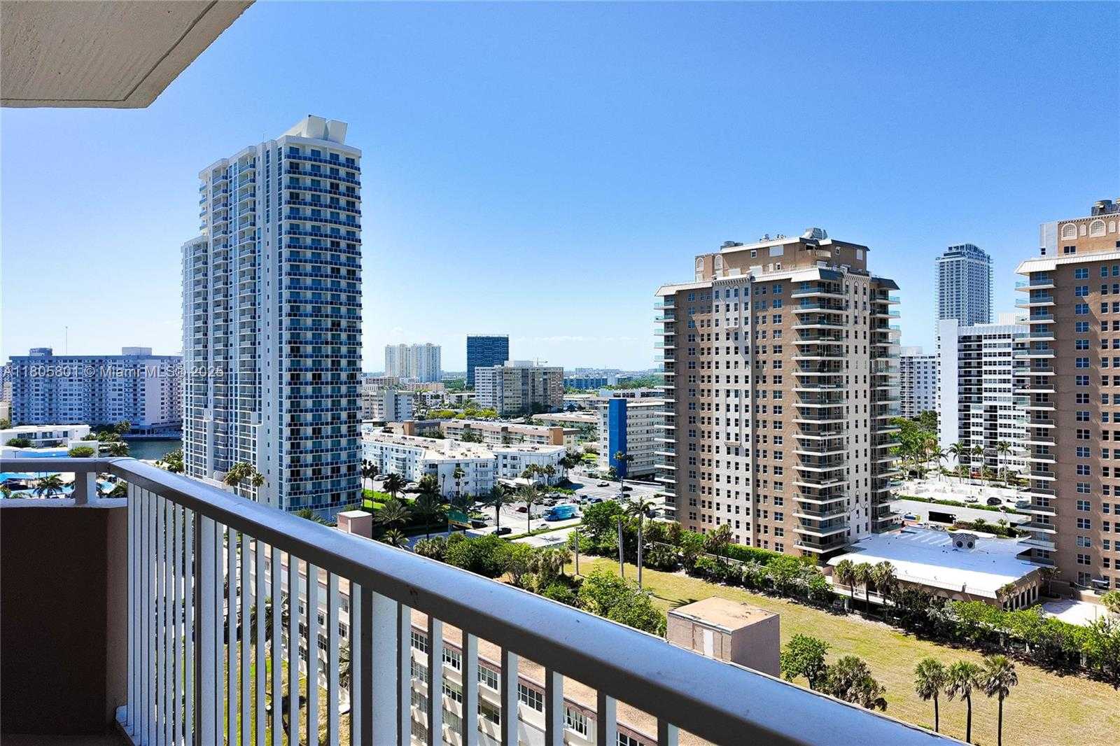 Small Image of 1950 SOUTH OCEAN DR #12K, Hallandale Beach Number 3