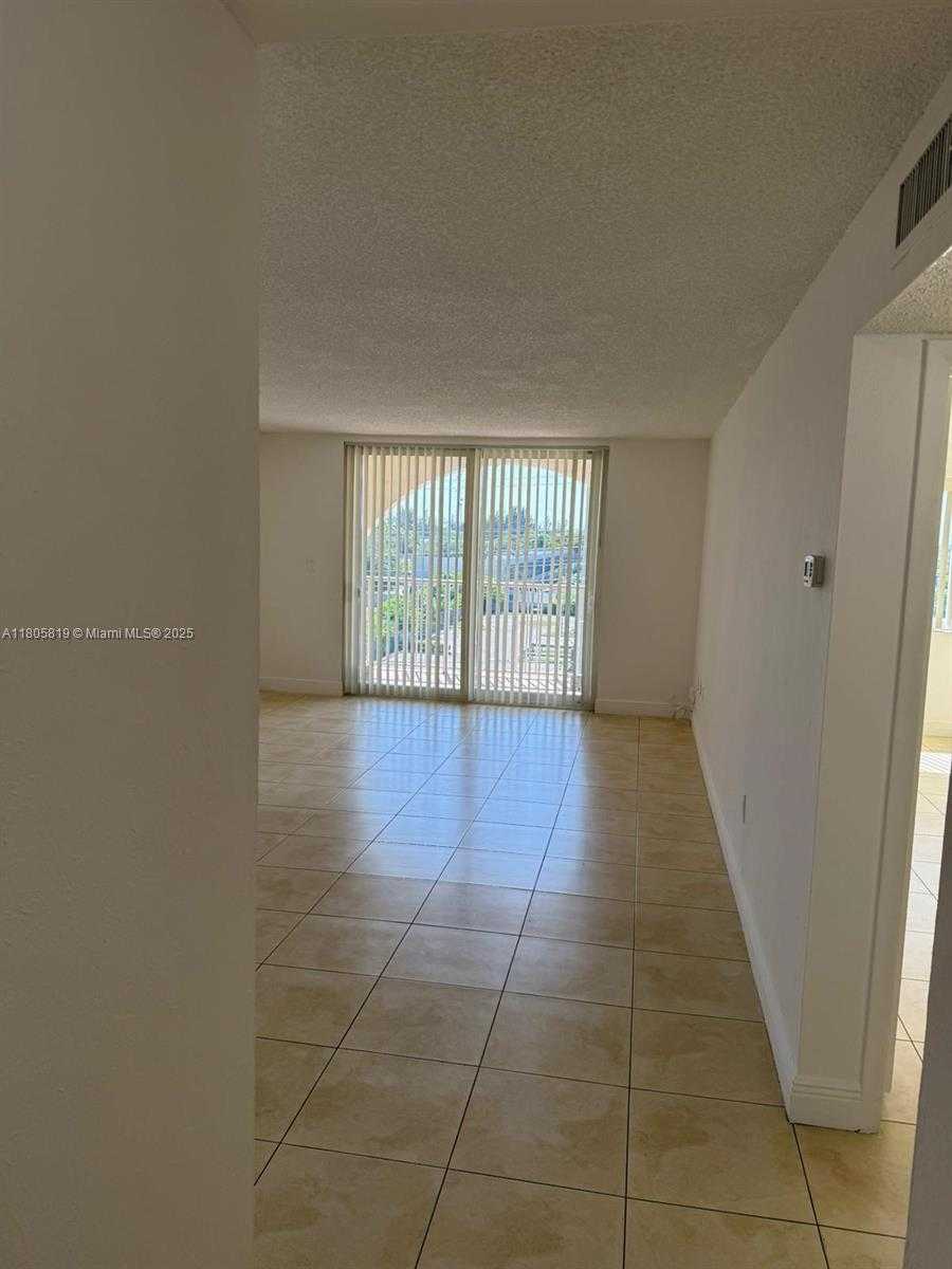 Small Image of 7010 NORTH WEST 186TH ST #5-514, Hialeah Number 4