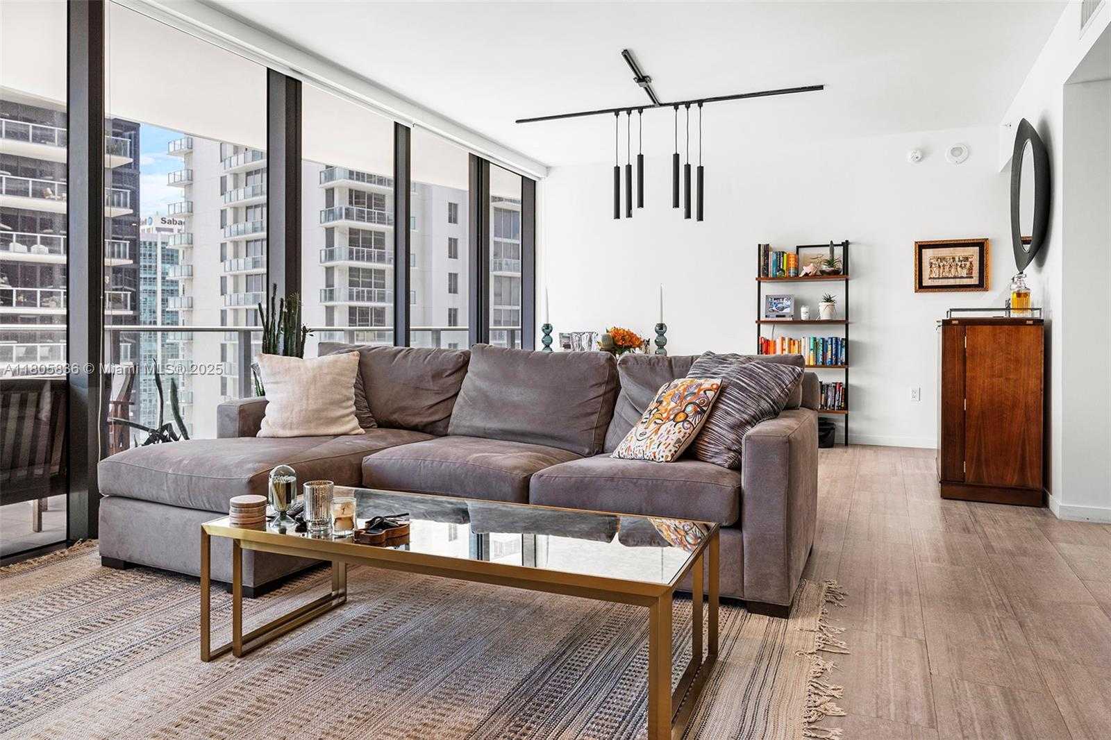 Small Image of 1000 BRICKELL PLAZA #2709, Miami Number 10