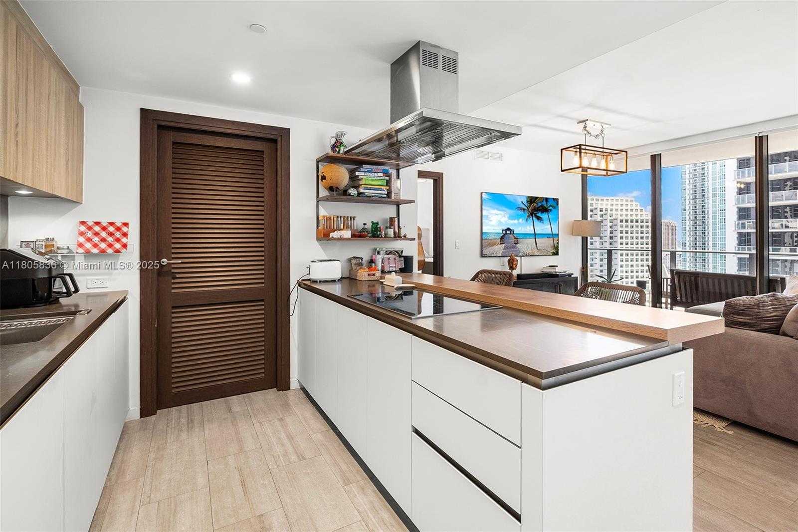 Small Image of 1000 BRICKELL PLAZA #2709, Miami Number 13