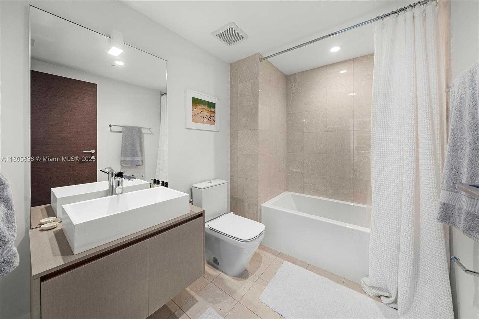 Small Image of 1000 BRICKELL PLAZA #2709, Miami Number 21
