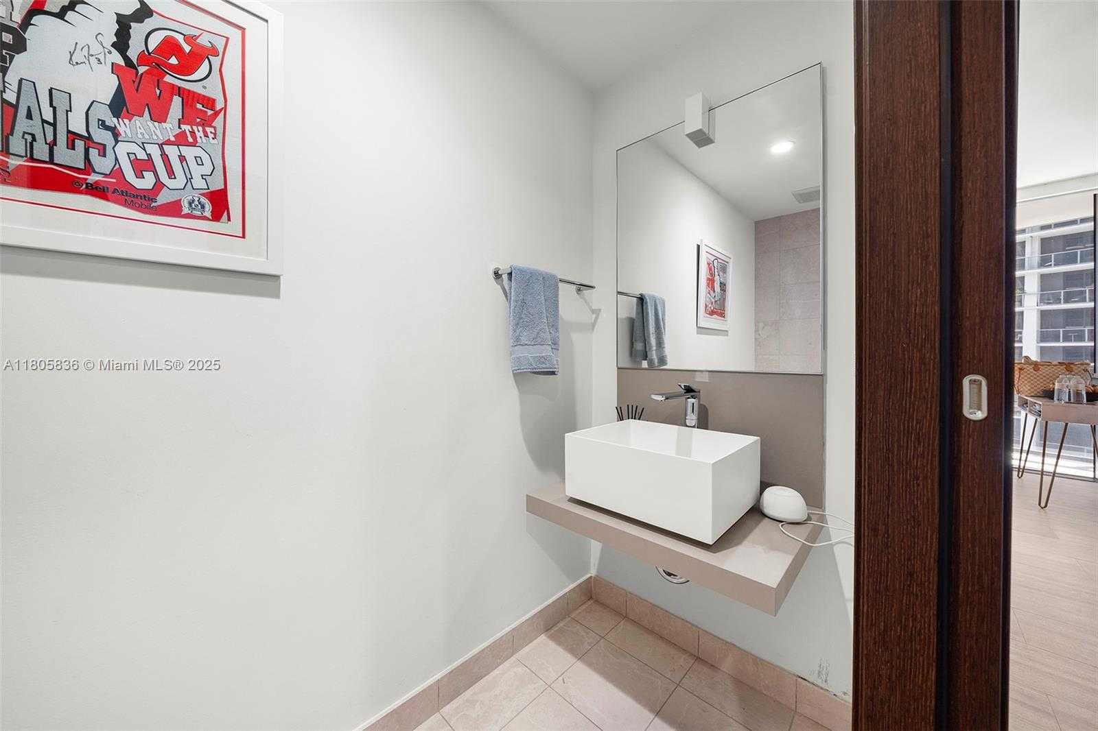 Small Image of 1000 BRICKELL PLAZA #2709, Miami Number 23