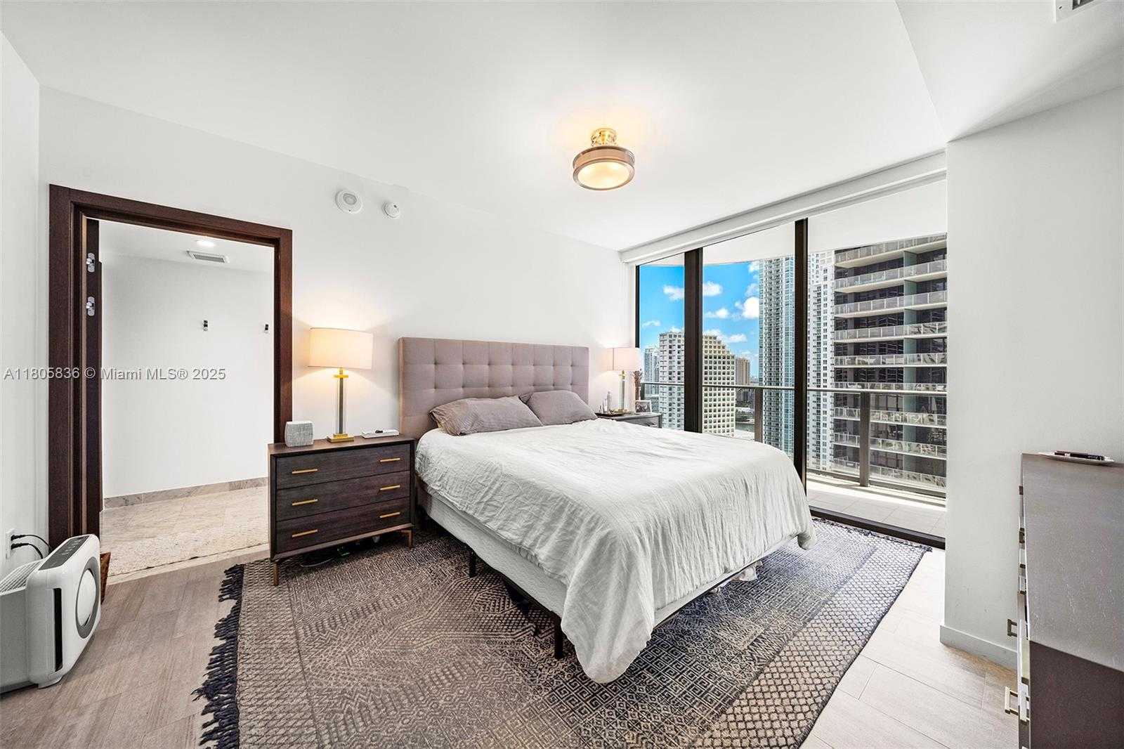 Small Image of 1000 BRICKELL PLAZA #2709, Miami Number 24