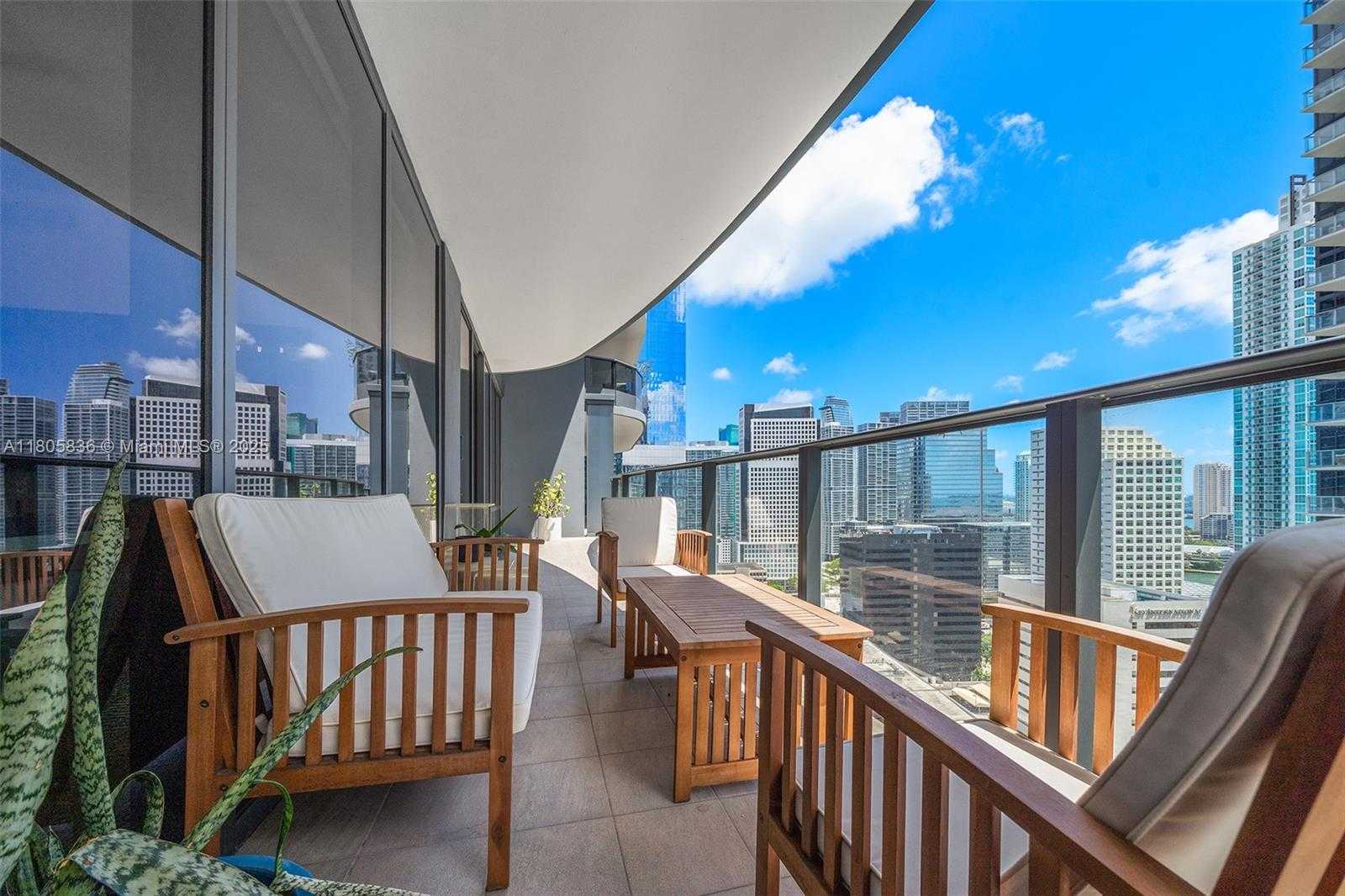 Small Image of 1000 BRICKELL PLAZA #2709, Miami Number 32