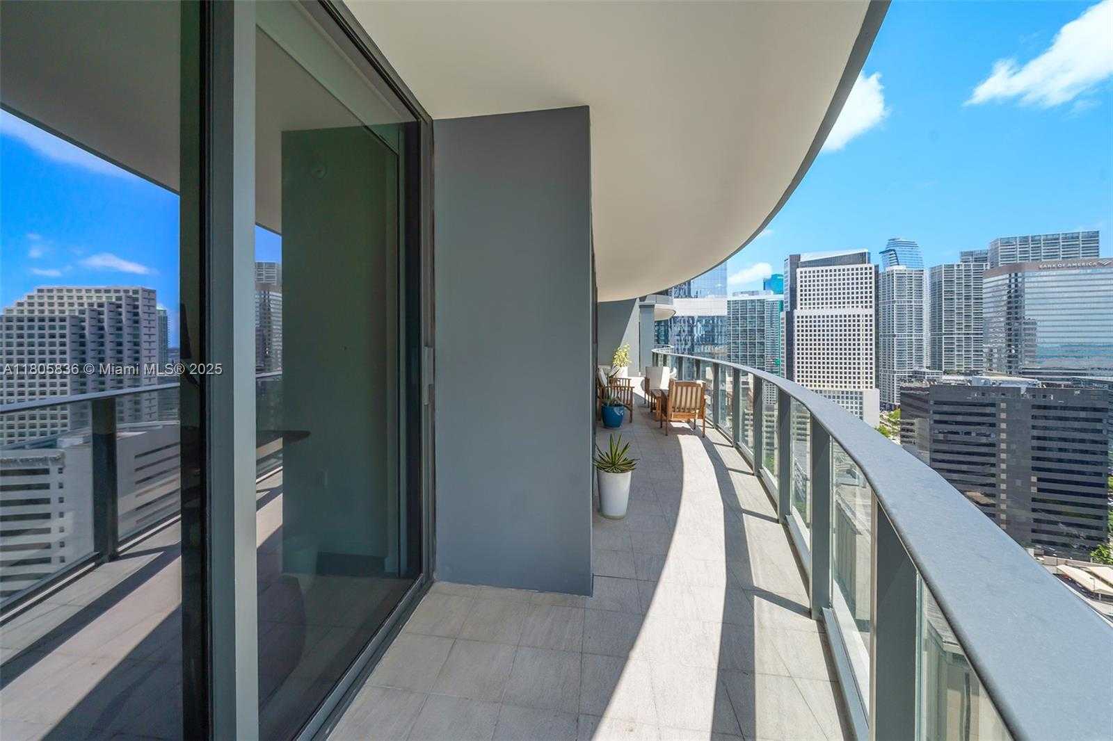 Small Image of 1000 BRICKELL PLAZA #2709, Miami Number 34