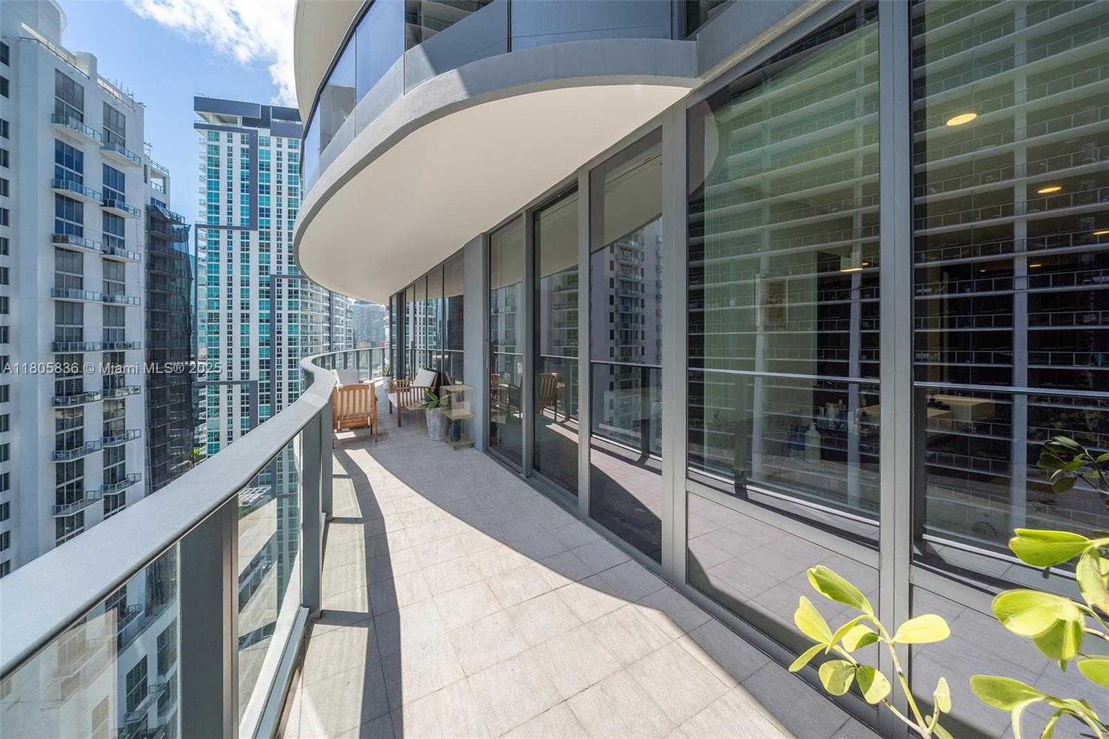Small Image of 1000 BRICKELL PLAZA #2709, Miami Number 35