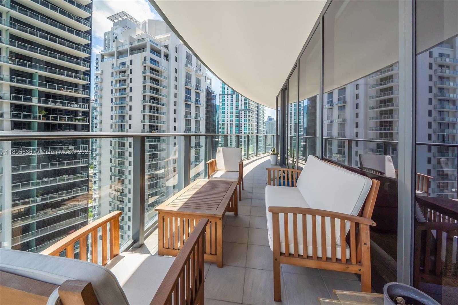 Small Image of 1000 BRICKELL PLAZA #2709, Miami Number 37