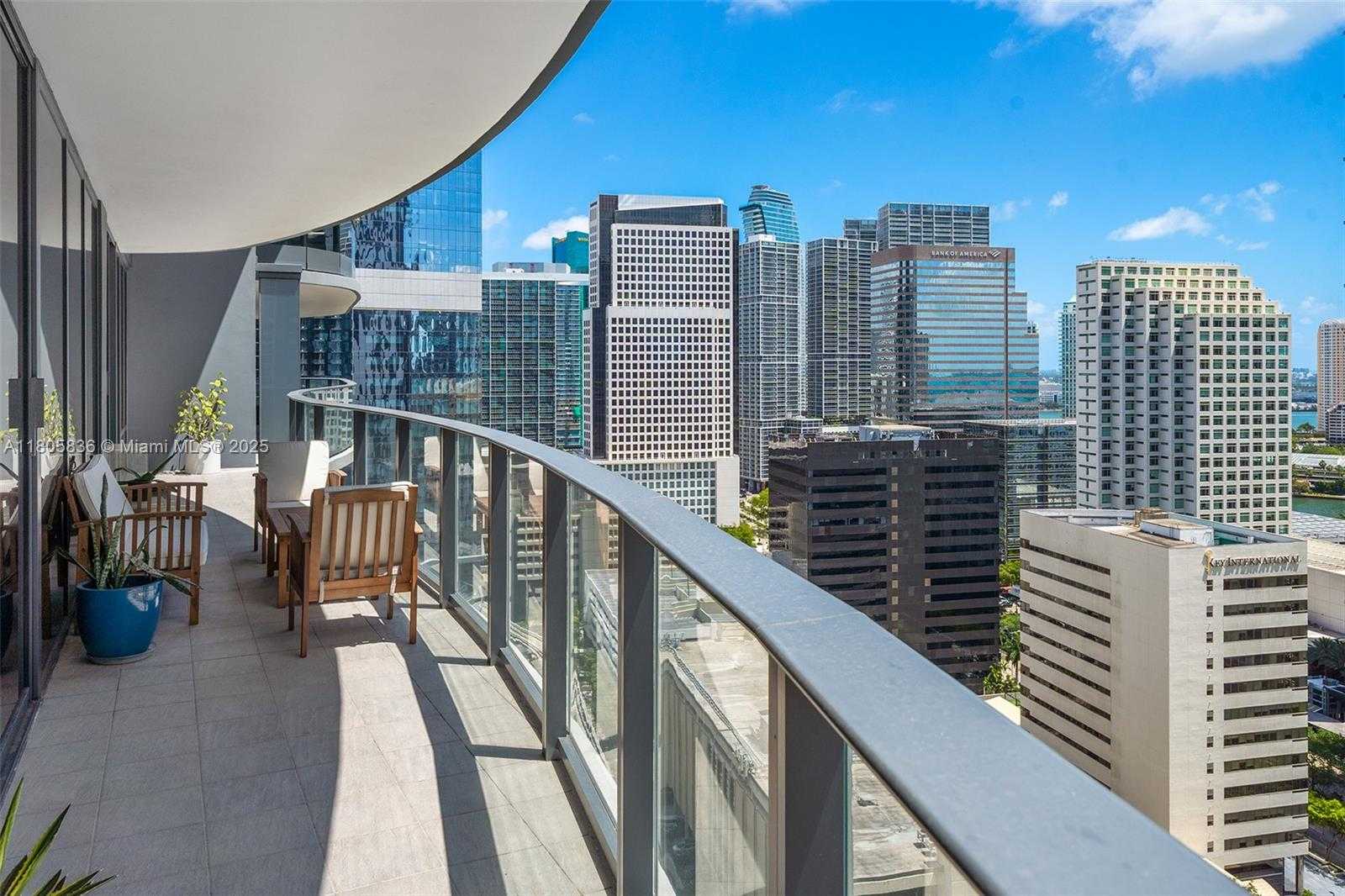Small Image of 1000 BRICKELL PLAZA #2709, Miami Number 38
