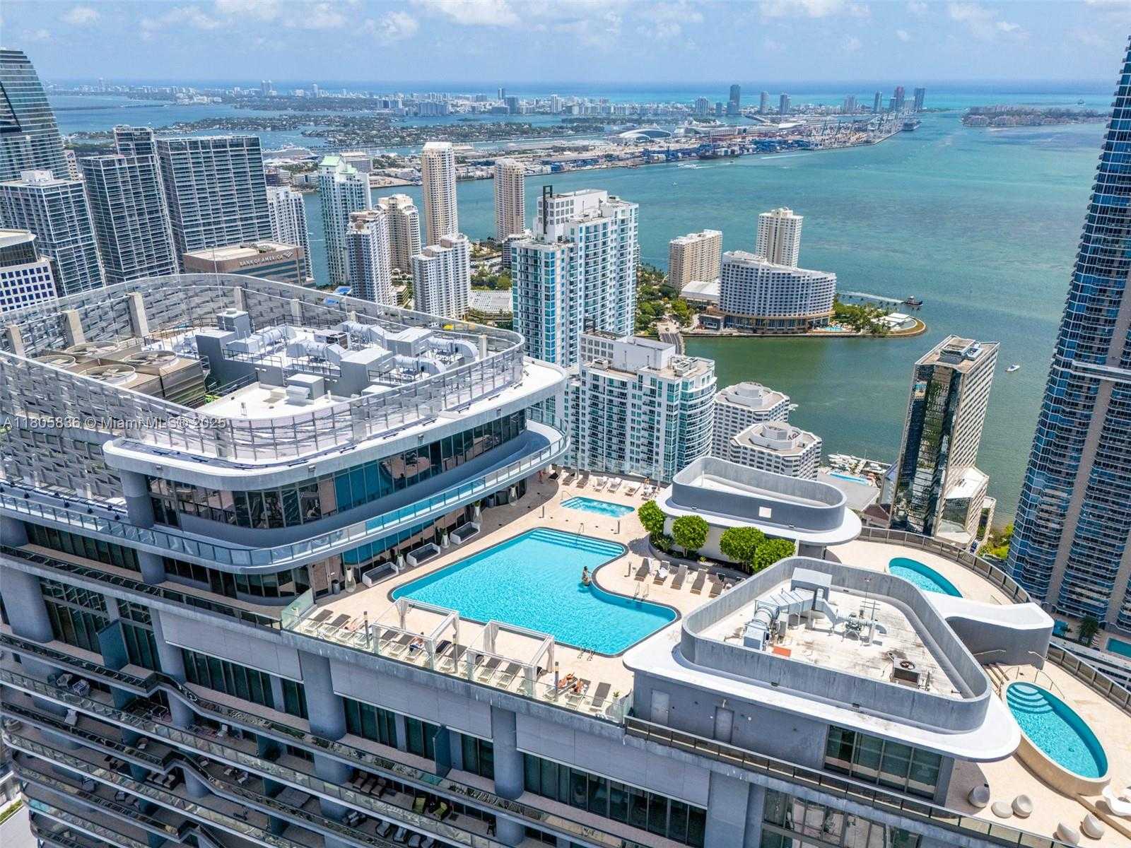 Small Image of 1000 BRICKELL PLAZA #2709, Miami Number 4